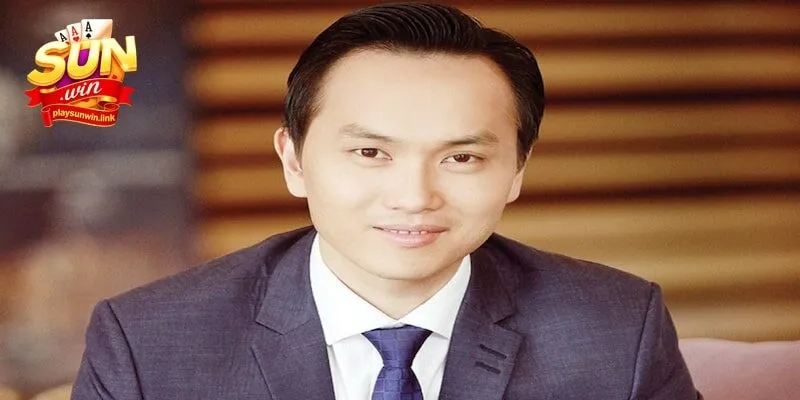 CEO Nguyễn Mạnh
